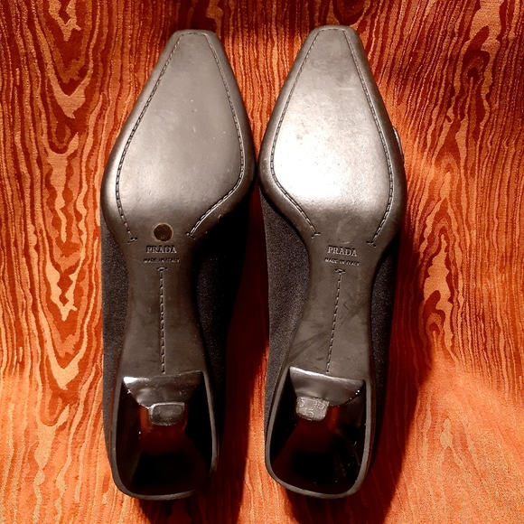Prada Black Pointed Toe Fabric Covered Kitten Heels Pumps Women's Size 39 - Picture 11 of 16